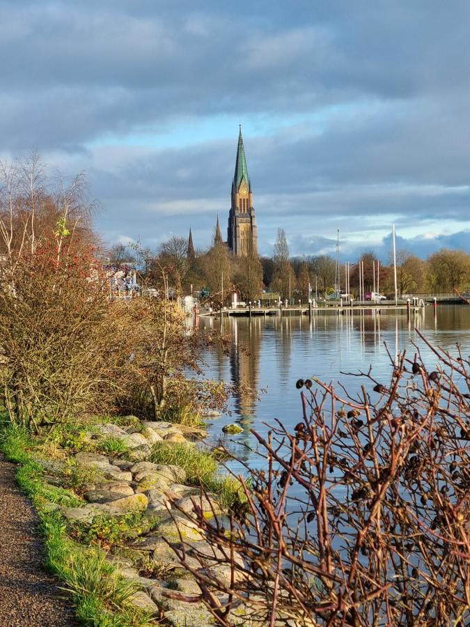 Ferienwohnung Schleiloge Mit Panoramablick Auf Die Schlei Schleswig Kültér fotó